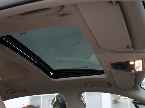 宝马(进口)  730Li 车顶内部特写