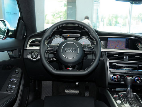 奥迪(进口) 3.0T quattro Stronic