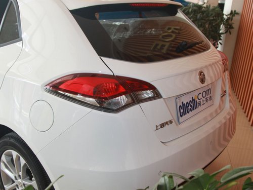 MG  MG5 1.5 AT 车辆尾部特写