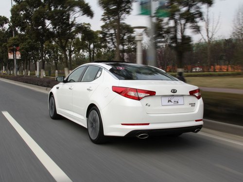 东风悦达起亚  K5 2.0 Premium AT