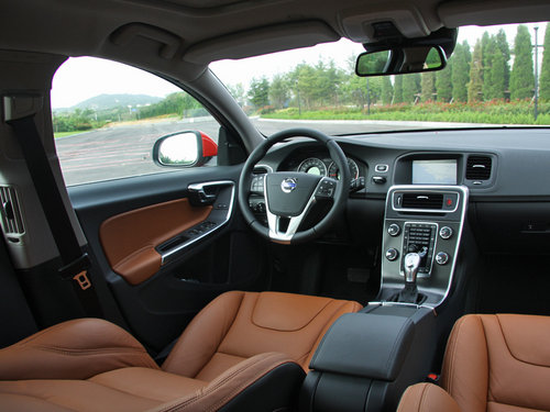 沃尔沃(进口)  V60 2.0T AT