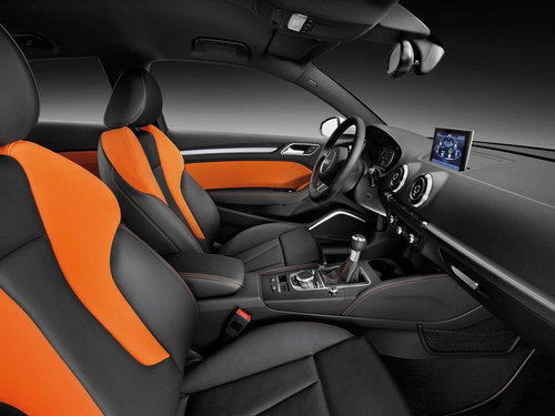 奥迪(进口)  三厢版