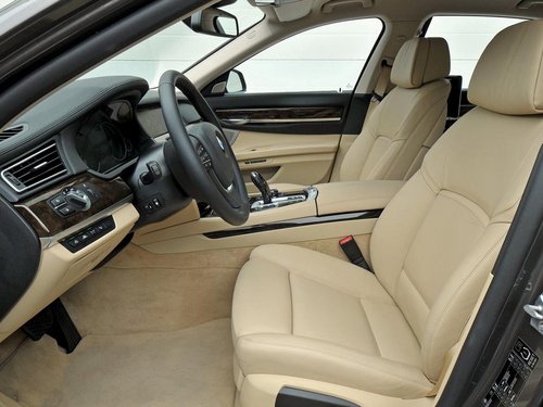 宝马(进口)  750Li 4.0T AT