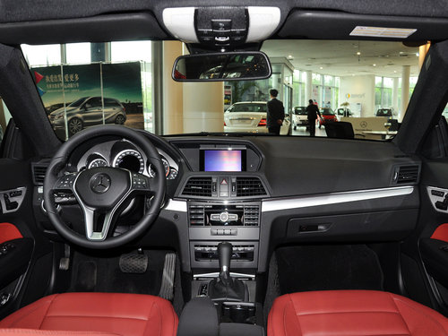 奔驰(进口)  E200 1.8T 中控台整体