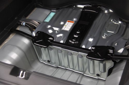 本田(进口)  1.3L CVT 蓄电池特写