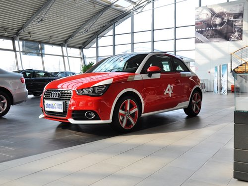 奥迪(进口)  1.4T DCT 车辆左前45度视角