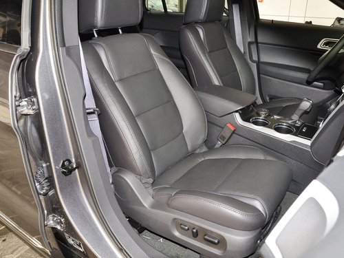 福特(进口)  3.5L 自动 副驾驶席座椅45度特写