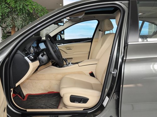 华晨宝马  520Li 驾驶席座椅正视图