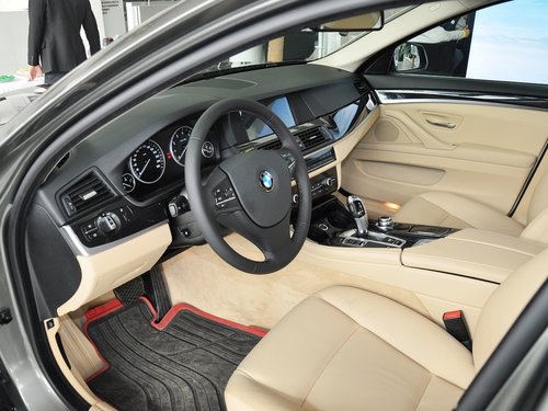 华晨宝马  520Li 中控台左侧