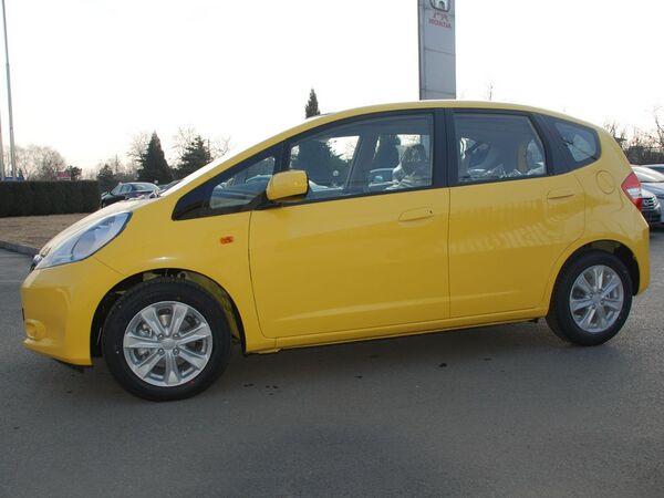 广汽本田  1.5L 自动 车辆左正侧视角