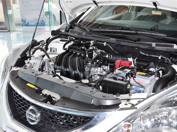 东风日产  1.6L CVT 发动机主体特写