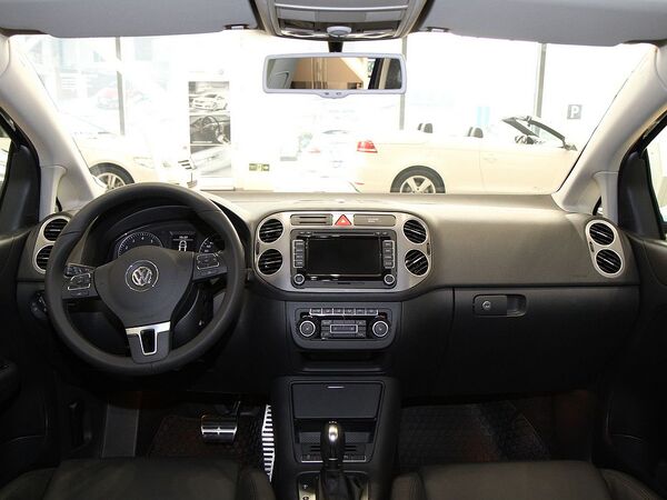 大众(进口) Cross Golf 1.4 TSI 中控台整体
