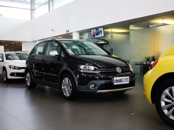 大众(进口) Cross Golf 1.4 TSI 车辆右侧45度角