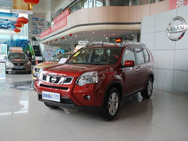 东风日产  2.5L CVT 车辆左前45度视角