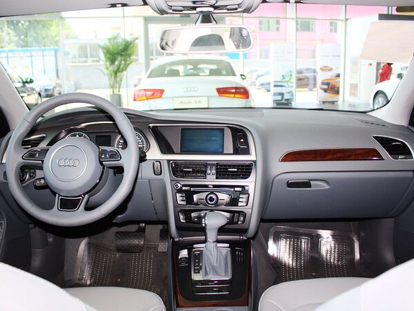 一汽奥迪 35TFSI 中控台整体