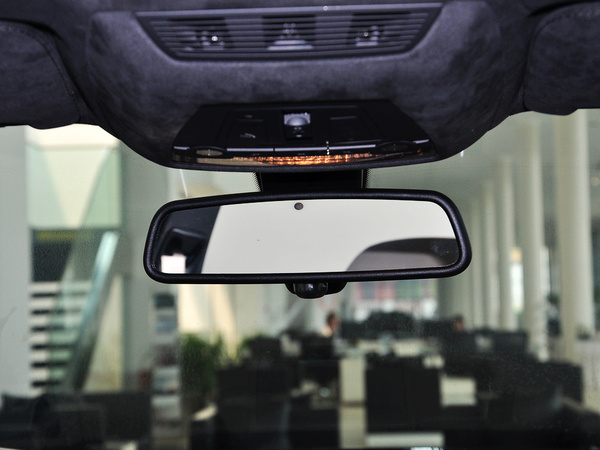 宝马(进口) 740Li 3.0T 后视镜特写