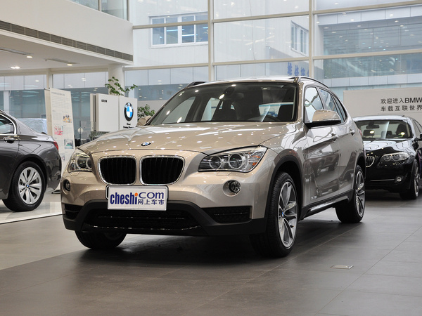 华晨宝马  sDrive20i 2.0T 车辆左前45度视角