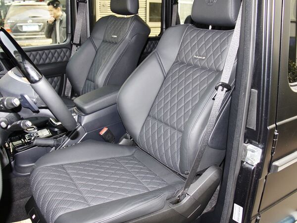奔驰AMG  G65 6.0T 驾驶席座椅前45度视图