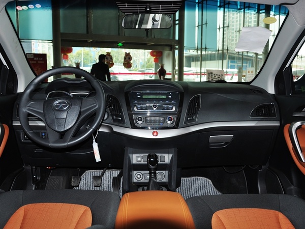 江淮汽车  2.0L 手动 中控台整体