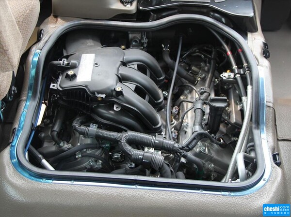 一汽丰田  4.0L 手动 发动机标识
