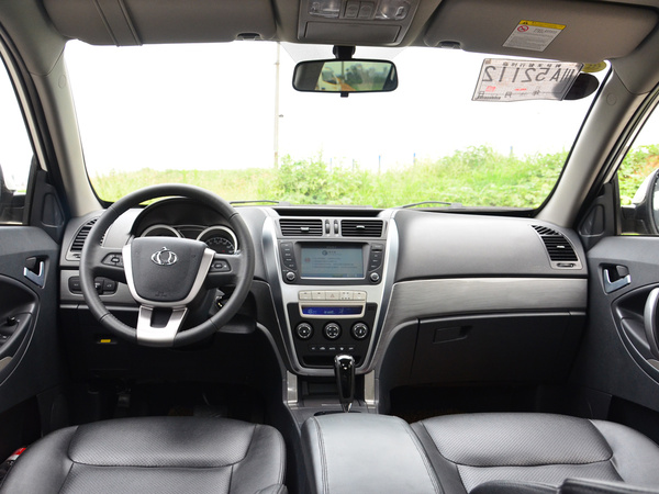 吉利全球鹰 2.0L 自动