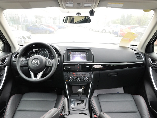 长安马自达  2.0L 自动 中控台整体