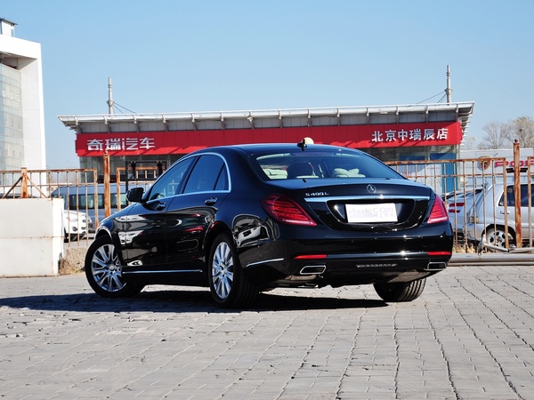 奔驰(进口)  S400L 3.0T 自动 车辆左后45度视角
