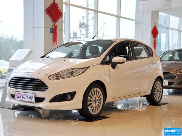 長(zhǎng)安福特  1.0 GTDi 自動(dòng) 車輛左前45度視角