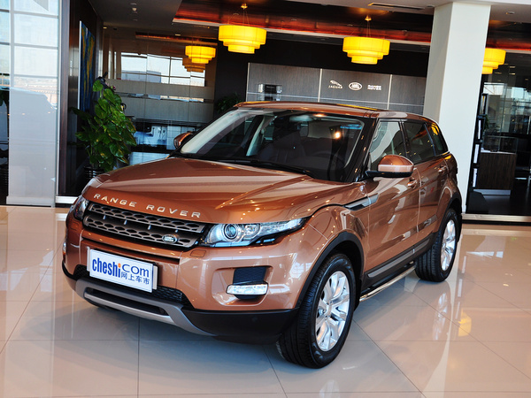 路虎 2.0T 车辆左前45度视角