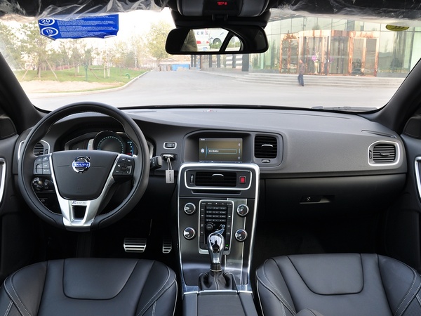 沃尔沃(进口) 2.0T 自动 中控台整体