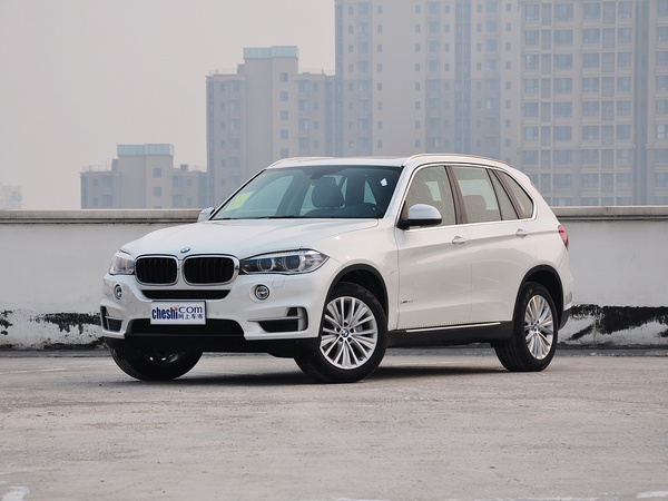 宝马(进口)  xDrive35i 3.0T 自动 车辆左前45度视角