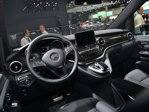 奔驰(进口) 基本型