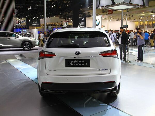 雷克萨斯  300h