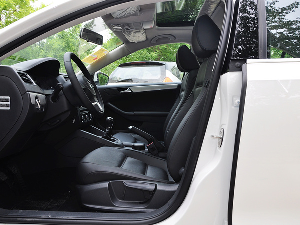 一汽-大众  改款 1.6L 手动 驾驶席座椅正视图