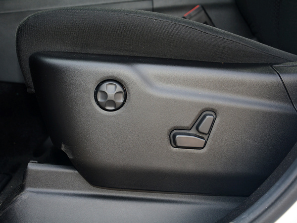 道奇(进口)  3.6L SXT版 驾驶席座椅调节
