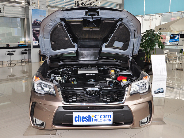 斯巴鲁  2.0i 自动 车辆发动机舱整体