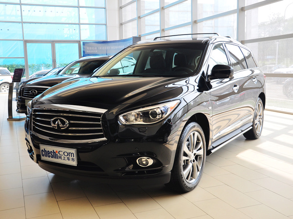 英菲尼迪  3.5L CVT 车辆左前45度视角