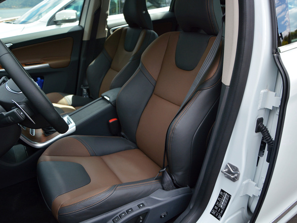 沃尔沃亚太  2.5T