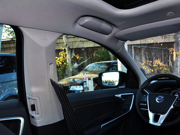 沃尔沃亚太  2.0T 驾驶席安全带特写