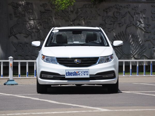 吉利汽车  1.3T 手动 车头正面视角