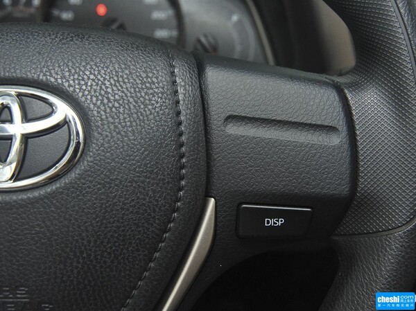 一汽丰田  2.0L 手动 方向盘右侧