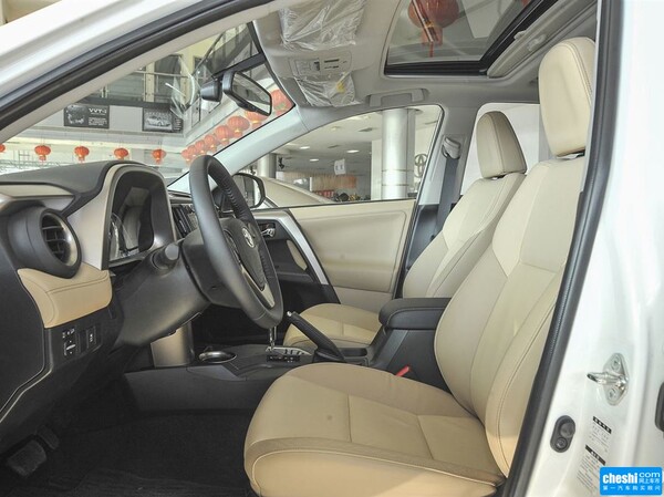 一汽丰田  2.5L 自动 副驾驶座椅正视图