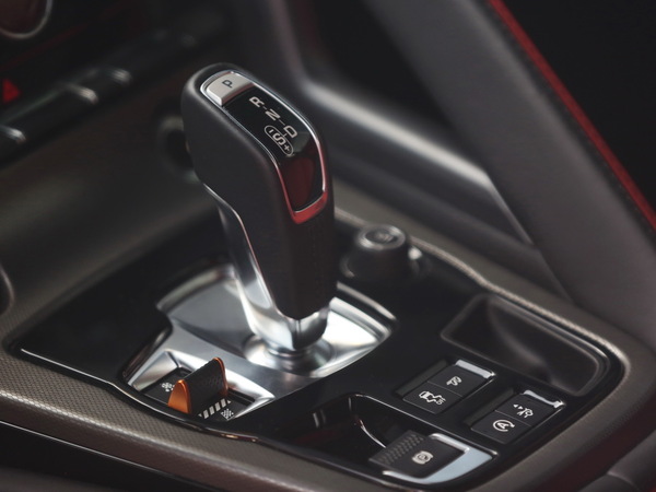 捷豹  3.0T 换挡杆