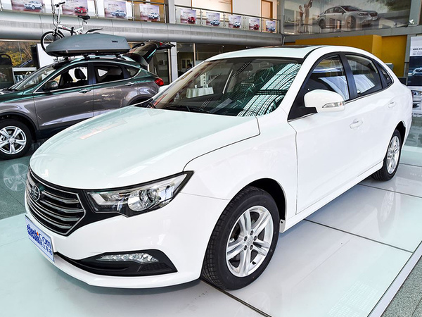 一汽奔腾  奔腾B30 1.6L