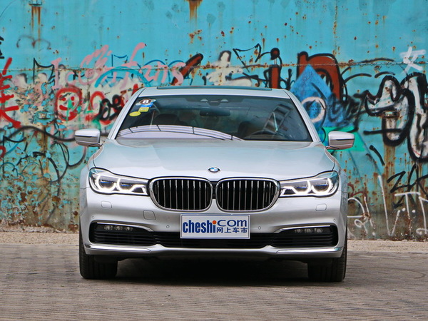 宝马(进口)  750Li 正前