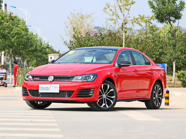 上汽大众 2.0T 左前正45度