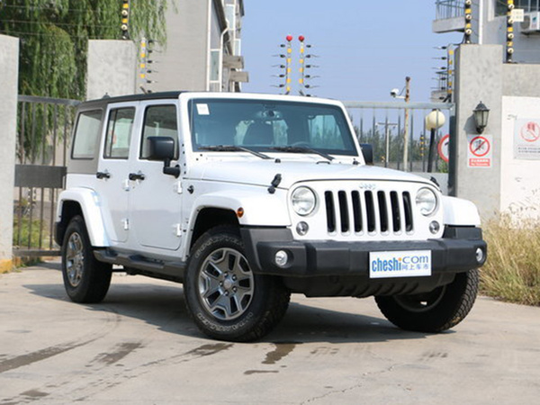 Jeep  3.0L 右前正45度