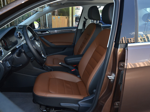 一汽-大众  1.5L 前排座椅