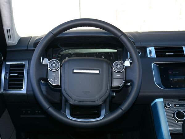 路虎 3.0 方向盘