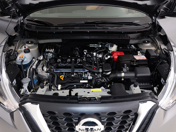 东风日产  1.5L 发动机舱